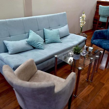 גורני מילנובץ Apartman Royal מראה חיצוני תמונה