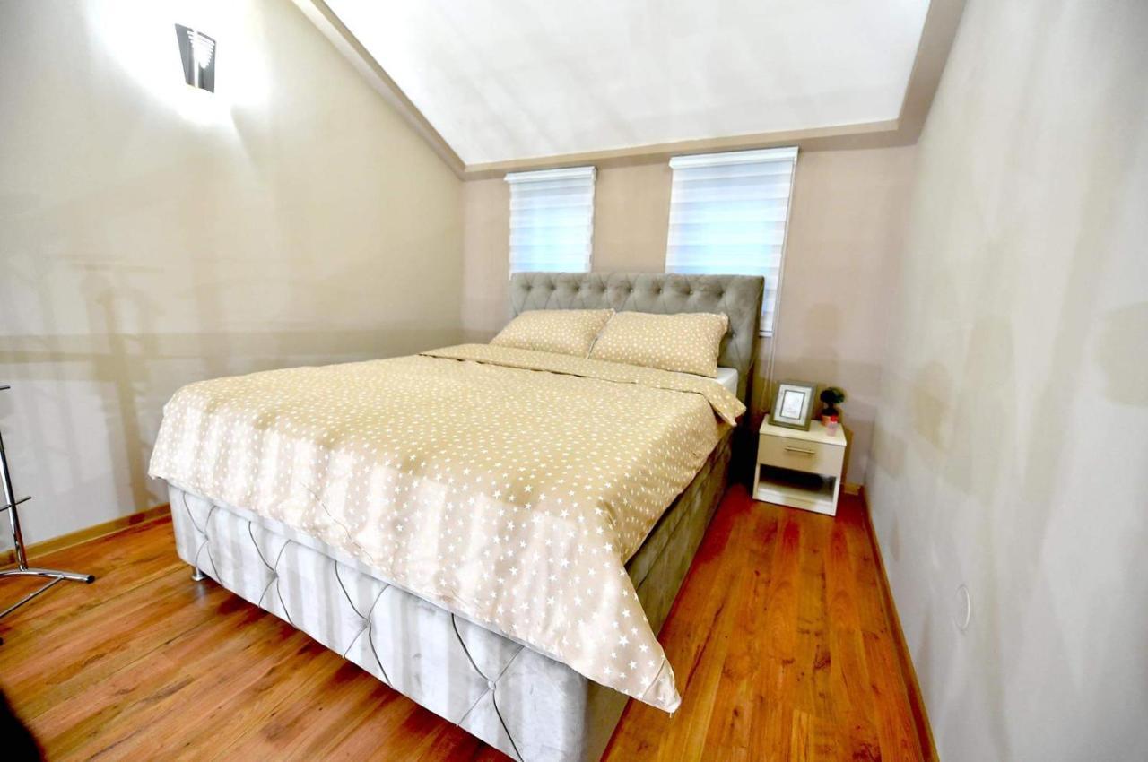 גורני מילנובץ Apartman Royal מראה חיצוני תמונה